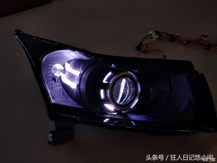 雪佛兰科鲁兹大灯改装小透镜led灯,17款雪佛兰科鲁兹改透镜大灯