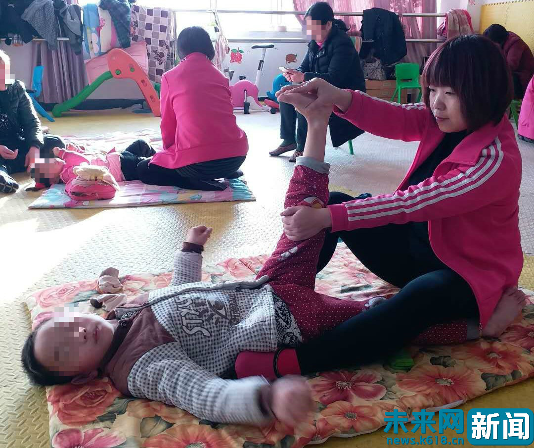 脑瘫康复师康复视频,一个脑瘫儿童的康复路