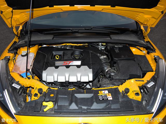 现在最值得入手的两厢车,动力强劲操控好两厢车推荐