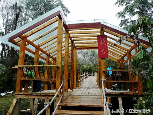 西藏燕子沟,藏教圣地的视觉震撼