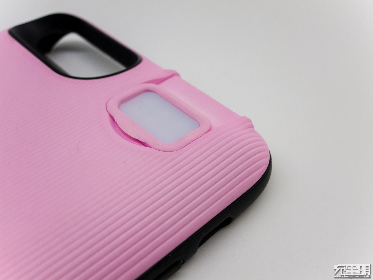 现在手机换电池麻烦,汽车换电池麻烦吗