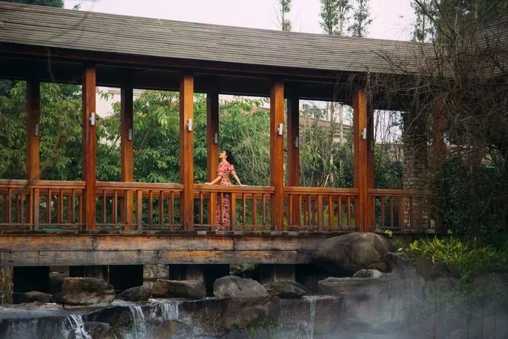 重庆统景温泉泡温泉来这里准没错,庆隆易汤南山温泉抖音团购