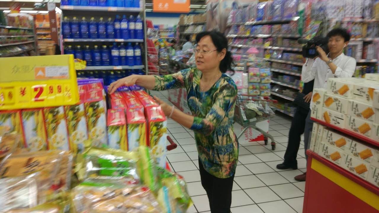 聚焦|奎文一超市购物不要钱，为哪般？