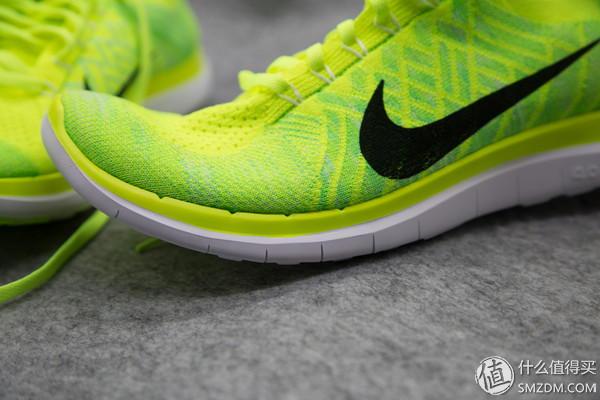 耐克骚粉篮球鞋400元以下,nike第二双鞋