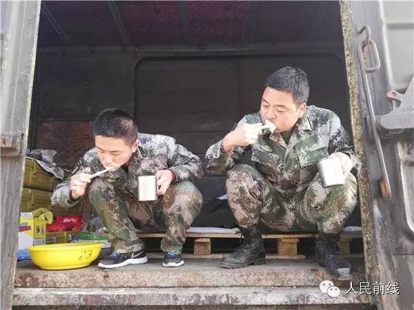 揭秘“军营镖师”:4000公里*火军**押运路如何走?答案超乎想象