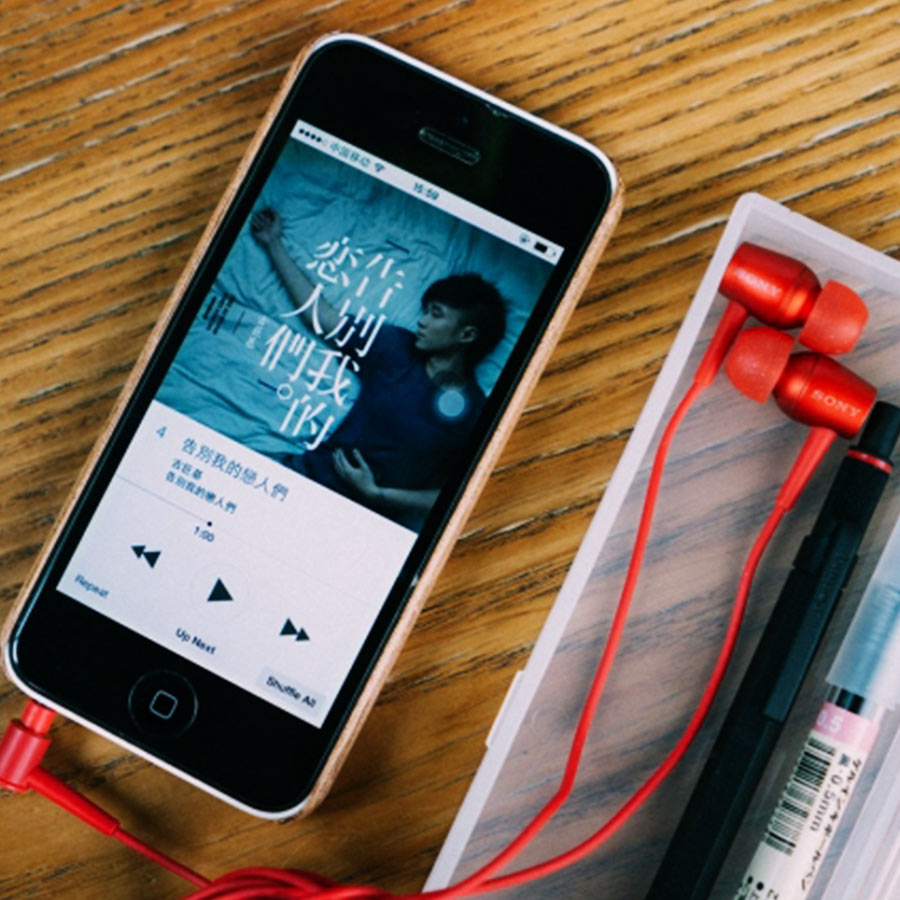 像耳塞一样入耳式耳机,好音质耳机入耳