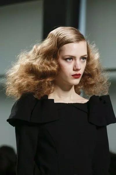 德国也有西施仙女，气质不输刘亦菲迪丽热巴！