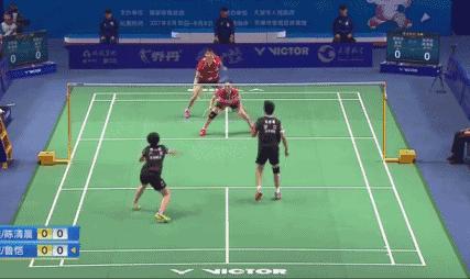 羽毛球的发球技巧与规则,羽毛球的发球正确方法与技巧