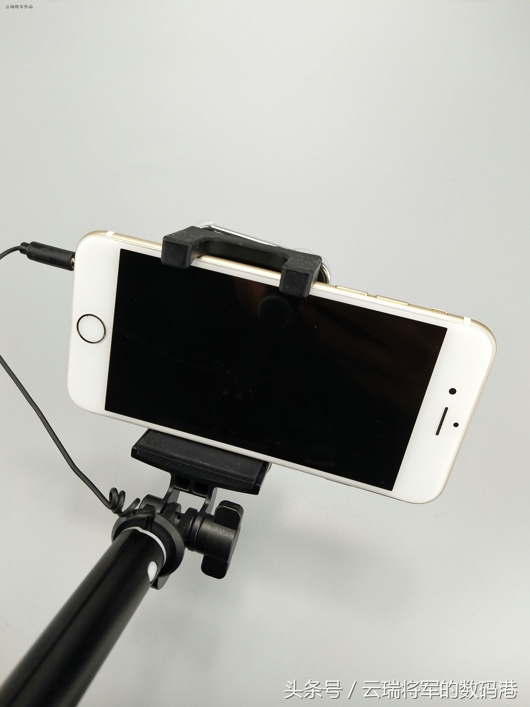 摄影用自拍杆技巧,手机自拍杆怎么连接手机拍照