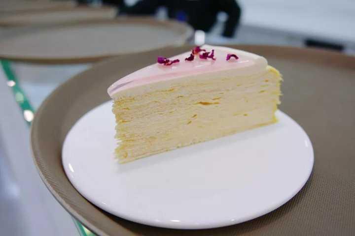 200人排队，黄牛大军集结！LadyM杭州首店开卖！