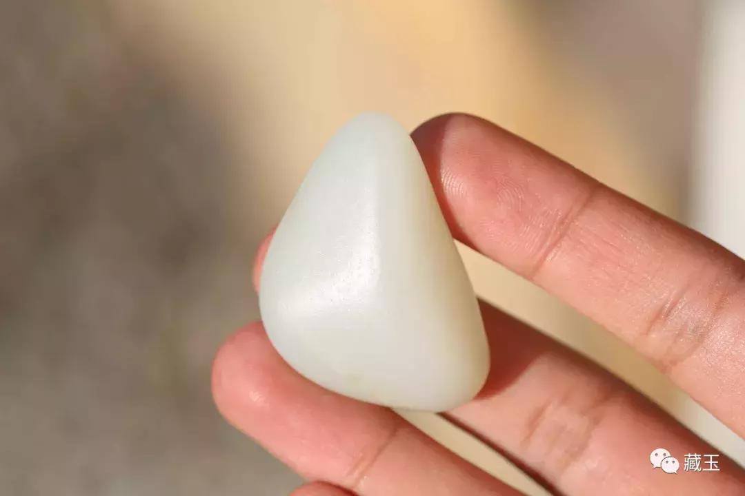 如何鉴别俄料碧玉,分辨俄料玉