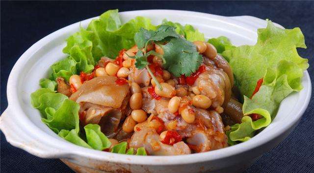 猪手最好吃的做法大全,猪手最好吃的做法放黄豆吗