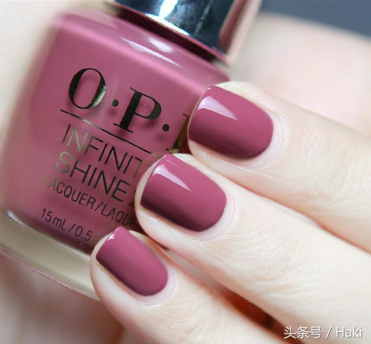 秋冬黄皮显白指甲油,冬季指甲油高级显白雾霾蓝