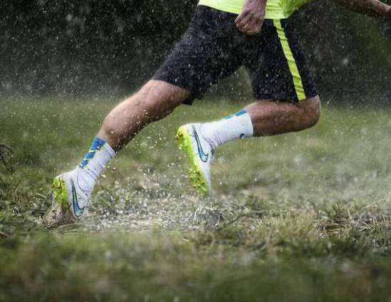 门将用什么球鞋好,门将战靴推荐