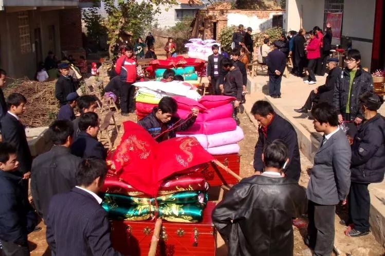 黄陂嫁女风俗大全,黄陂周岁回礼风俗