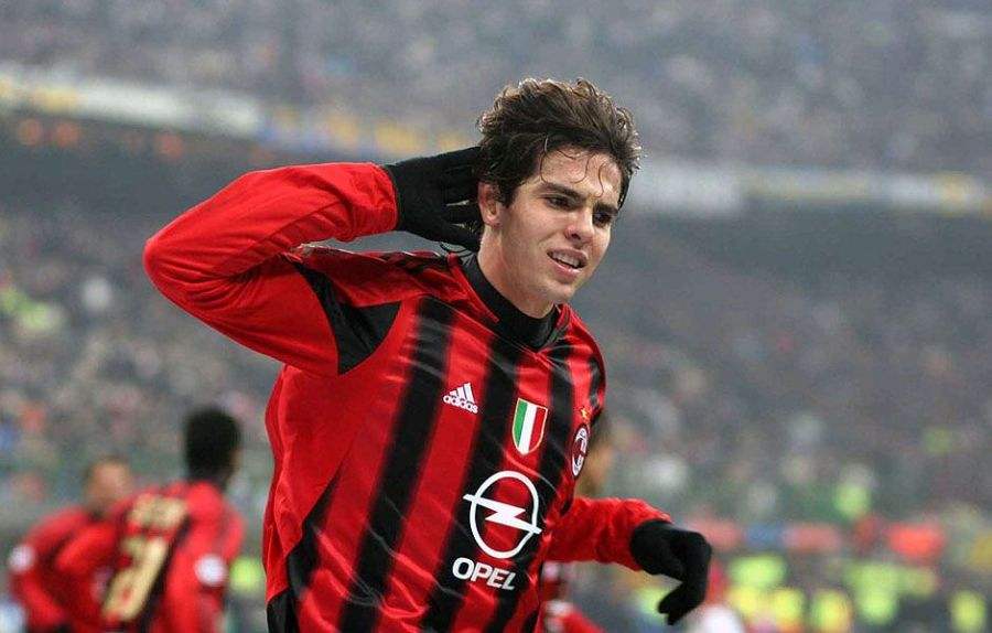 梅西c罗金球奖拿了几个,梅西c罗欧冠金靴谁多