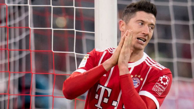 皇帝不急急死太监！皇马一输球，媒体急的连球员都替老佛爷买好了