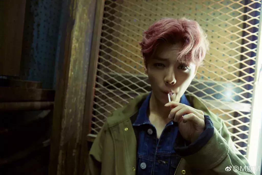 王嘉尔鹿晗热血街舞团即兴甩手舞,热血街舞团王嘉尔鹿晗在练习