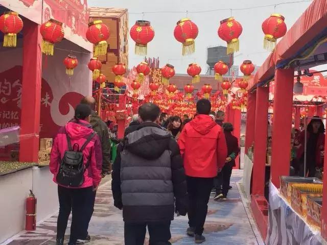 大年初一都匀哪里热闹,大年初一的现状