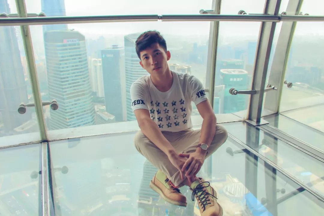 大学四年,我赚到人生第一个十万,去了十个省市,三个国家