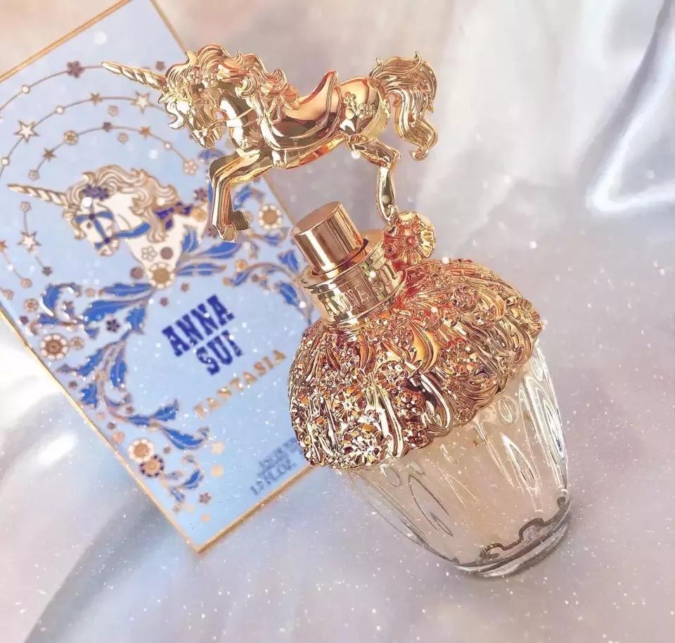 大年初一拜年发烟,大年初一喷迪奥香奈儿