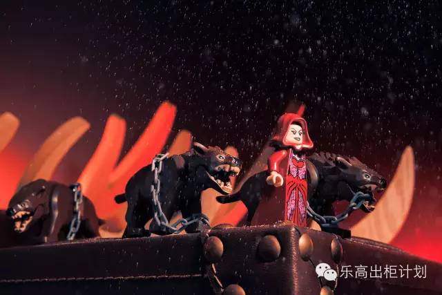 这对小夫妻竟然在家里造出了城堡、火星、九层妖塔