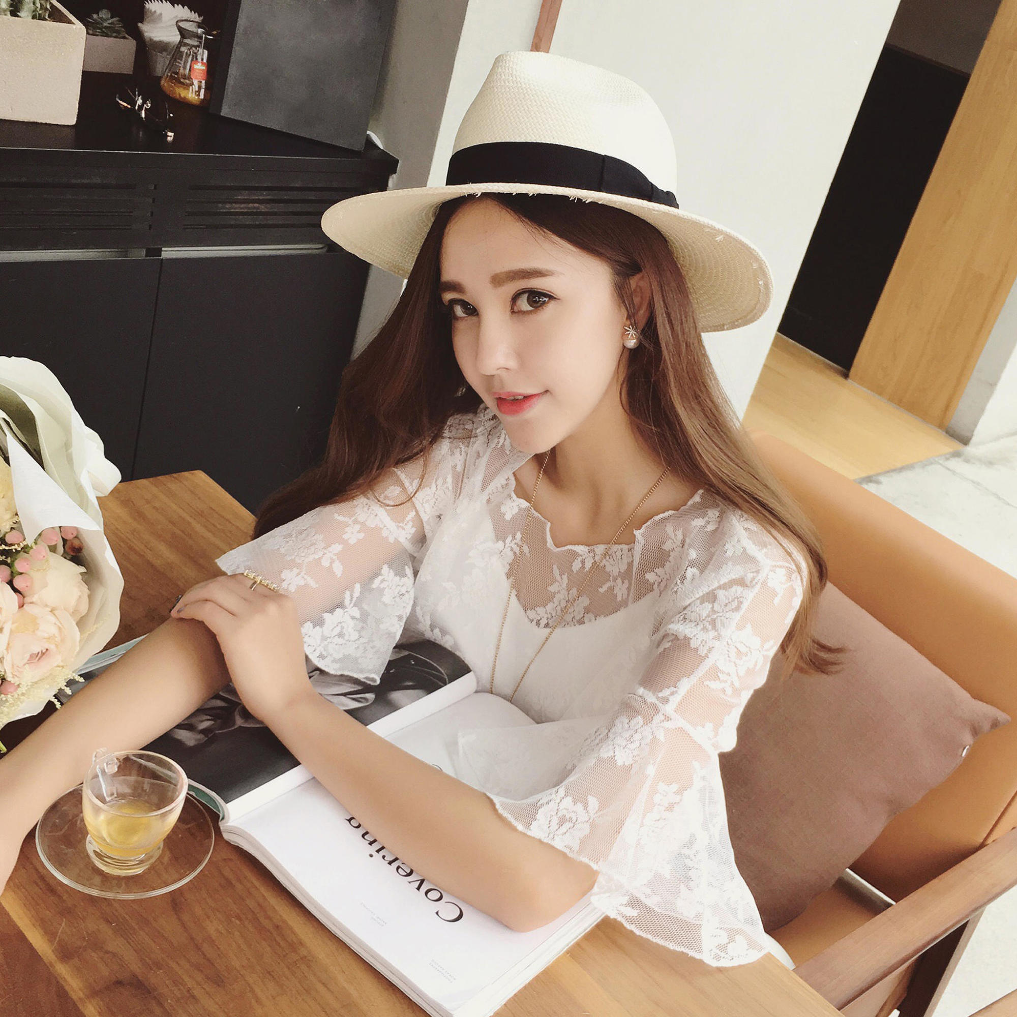 展现女人魅力蕾丝是不错的选择,唯有蕾丝让女人更精致