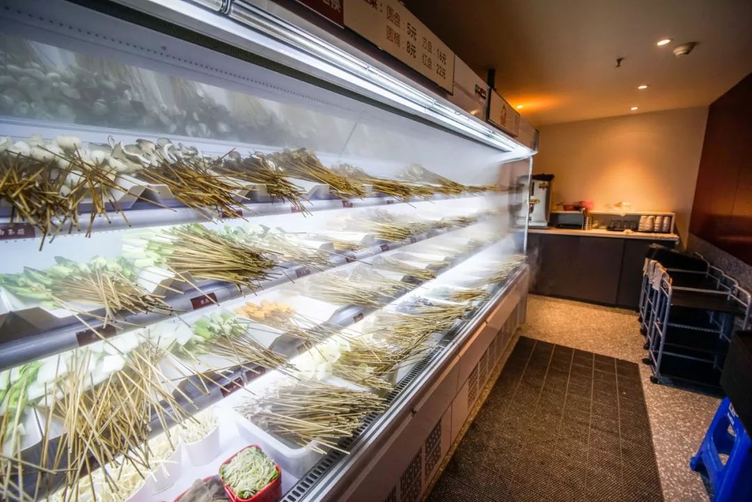 牛华八婆串串香麻辣烫简阳,牛华八婆麻辣烫五通店价格