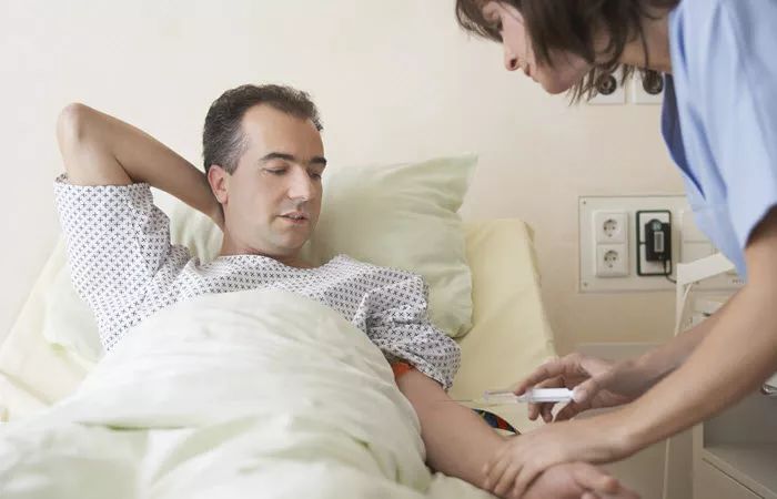 输液手淤青怎么快速恢复,输液淤青用土豆片有效吗