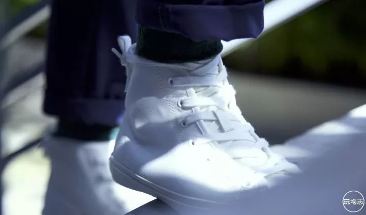 撞鞋不可怕谁最尴尬,撞鞋不可怕谁假谁尴尬