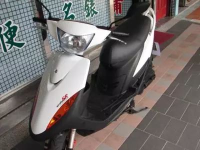 为“鬼火”正名这真不是一款只会翘头炸街的破踏板丨侃趣