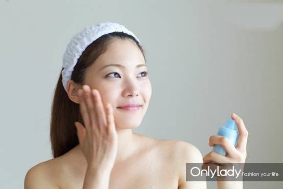 掌握这些小技巧皮肤美白不困扰,日常美白小窍门让肌肤悄然变白