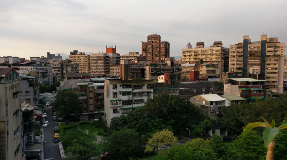 文本直送科技新闻:宏达电旗舰智慧型手机「HTC10」崭新体验,十分完美!