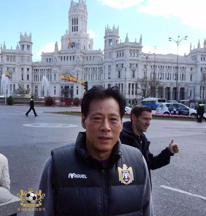 津门足球双百颂图片,津门足球双百颂签售会