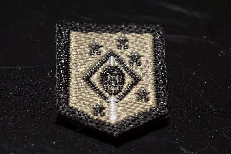 你知道红海行动有多细节吗,红海行动石头脸被打破细节