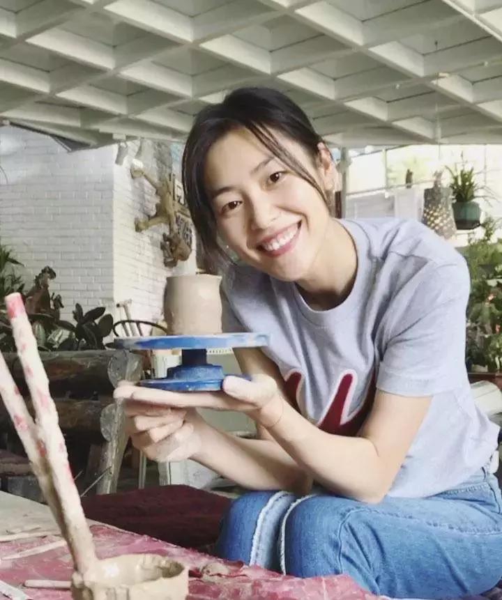 刘雯果然是穿搭高手,刘雯最新日常穿搭图片