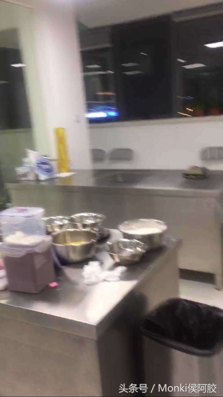 葡萄加奶果冻的做法,爆浆葡萄果冻做法