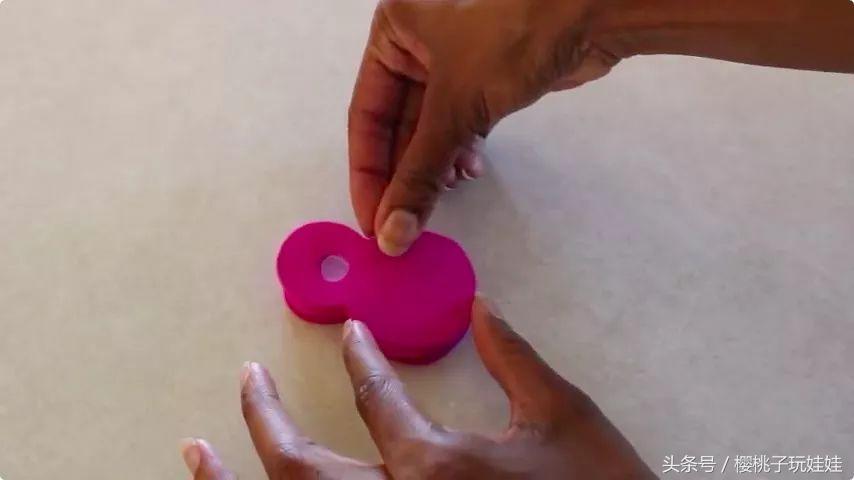 自己手工做一个芭比娃娃,芭比娃娃手工做笔