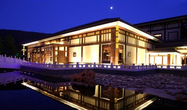 周末泡温泉,吃喝玩乐一天还能泡温泉的地方