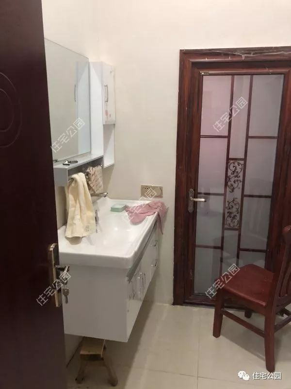 农村建房做真石漆的步骤,农村建房包工头不干了