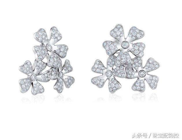 袁泉李易峰,袁泉白衬衣走红毯惊艳场面