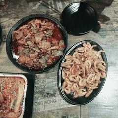 吃烧烤遇上路边歌唱,吃在承德