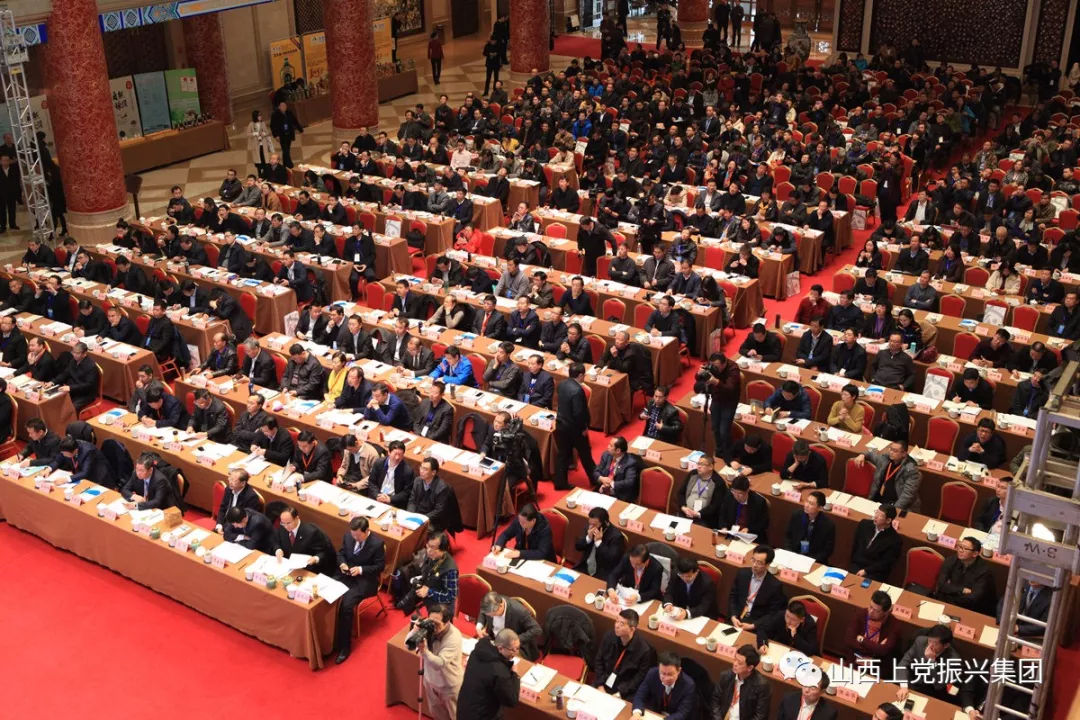 扎根基层为振兴乡村贡献力量,振兴小镇党委书记牛扎根