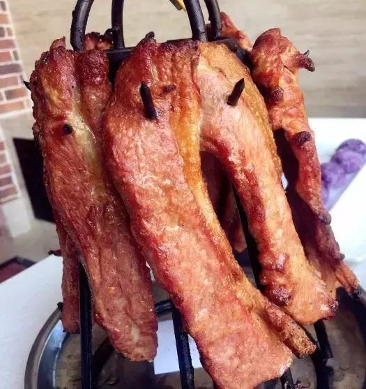 春天到了吃烧烤,春天到了吃烤串了