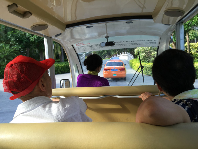 带上父母去看海完整视频,带你去三亚一起看海享受亲子时光