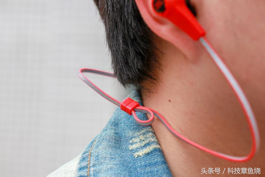 国际大牌的运动耳机做得怎样?我们对比了Bose与JBL的热门产品