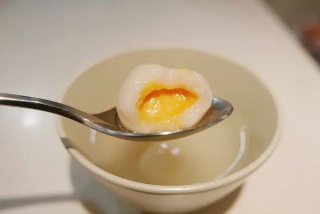 费列罗馅儿的汤圆,费列罗汤圆和红糖糯米小丸子