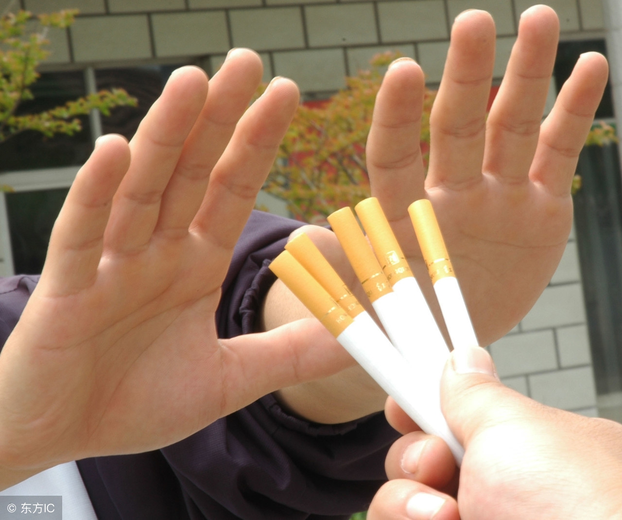 肺癌晚期各种病理的症状,肺癌晚期消化道出血能活多久