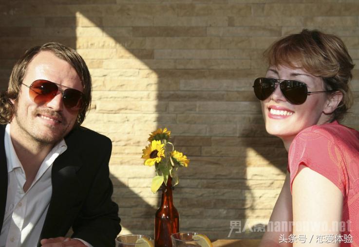 如何和妹子聊天有意思,怎么和妹子聊天才不会尴尬