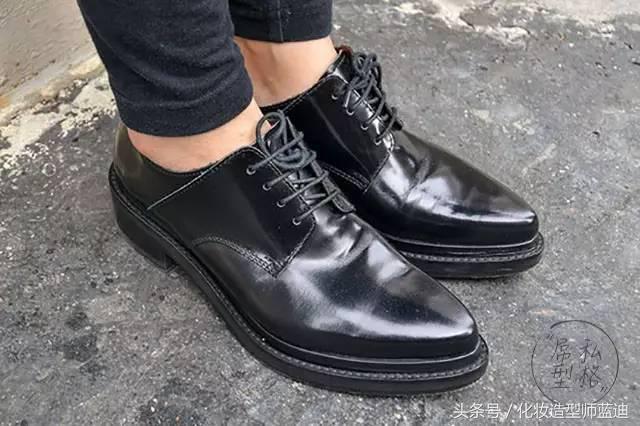 鞋子如何绑鞋带比较好看,全部鞋系鞋带方法男生